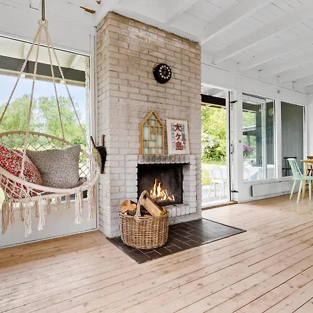 Дом отдыха 2 Bedroom Pet Friendly In